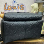 Louis Vuitton Discovery Backpack M46553 Black